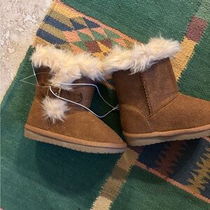 The Children’s Place Winter Boots
